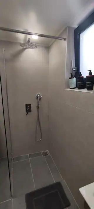Oros Eros Apartman Ídra Kültér fotó